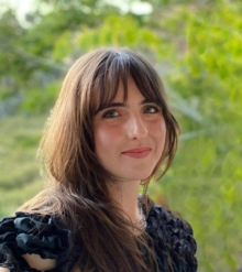 Alex-portraitSM (1) Alex-portraitSM (1)