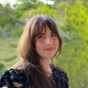 Alex-portraitSM (1) Alex-portraitSM (1)